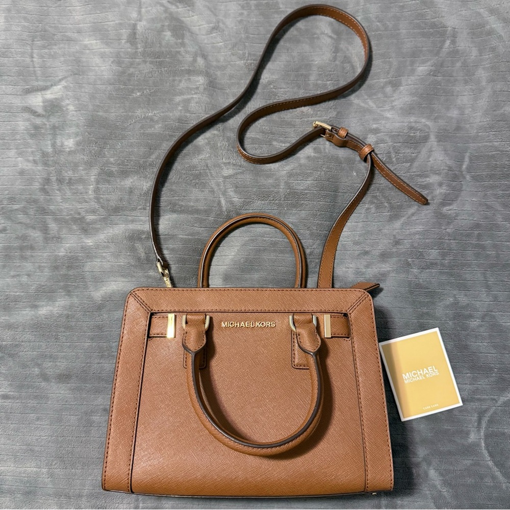 Michael Kors Dillon Saffiano Leather Crossbody Bag